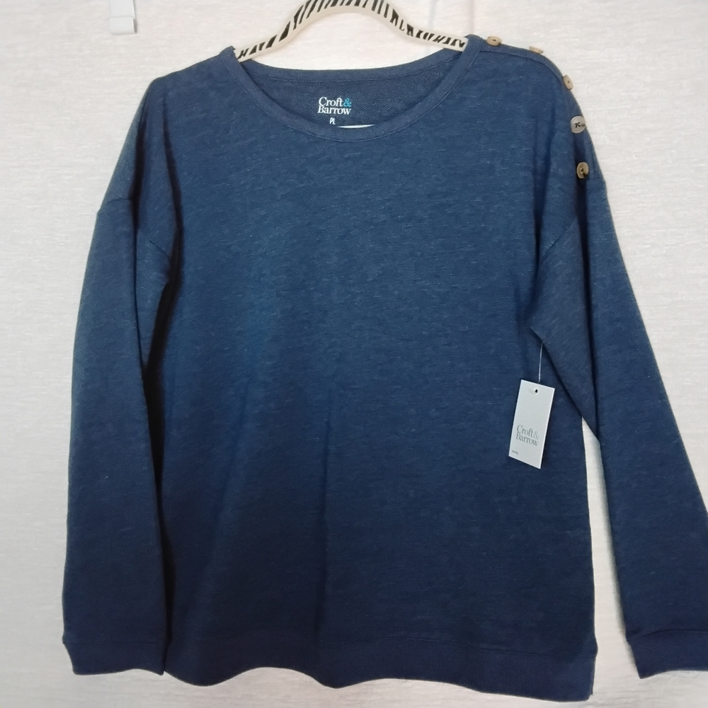 NWT Croft & Barrow Petite L Blue  Sweatshirt blouse, Button Accents On Shoulder